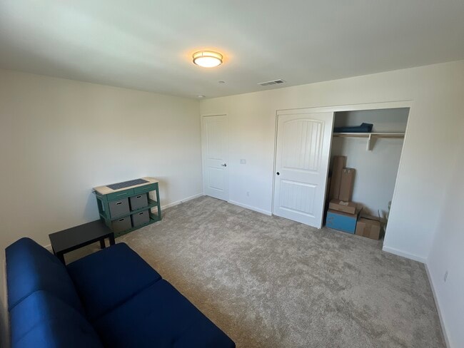Building Photo - 24943 Dassault Ct