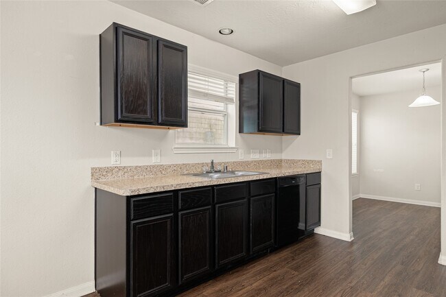 Building Photo - 21415 Partha Way