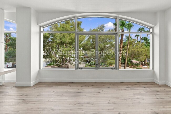 Building Photo - 3111 Bel Air Dr