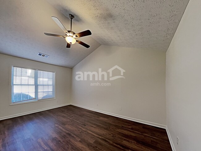 Building Photo - 360 Telford Dr