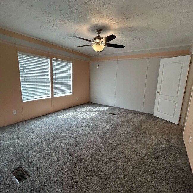 Building Photo - 2310 Beeker Rd