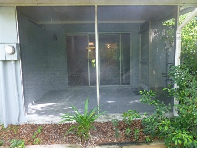 Building Photo - 2822 Whitehall Dr