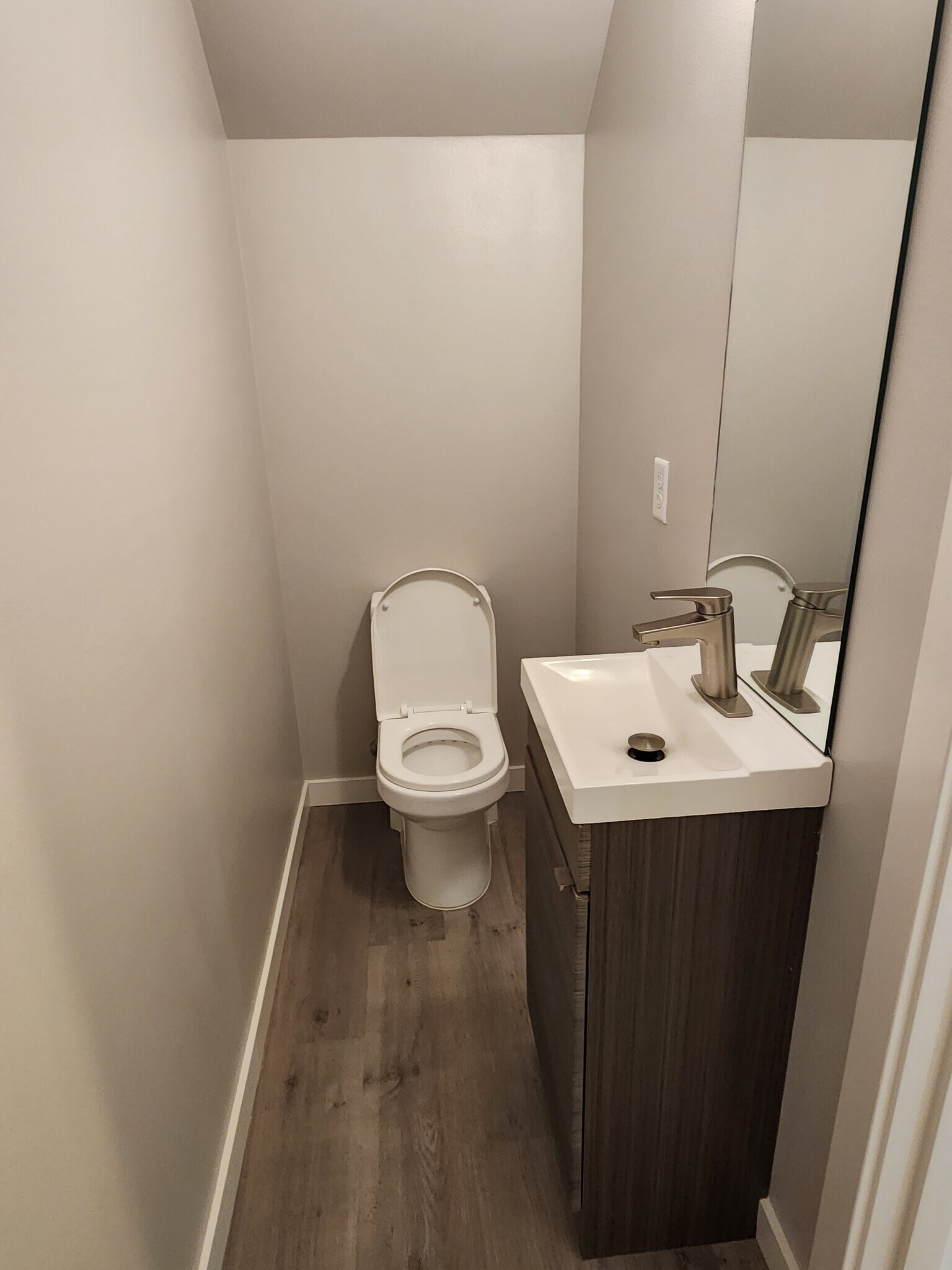 Building Photo - 3242 S 161st St