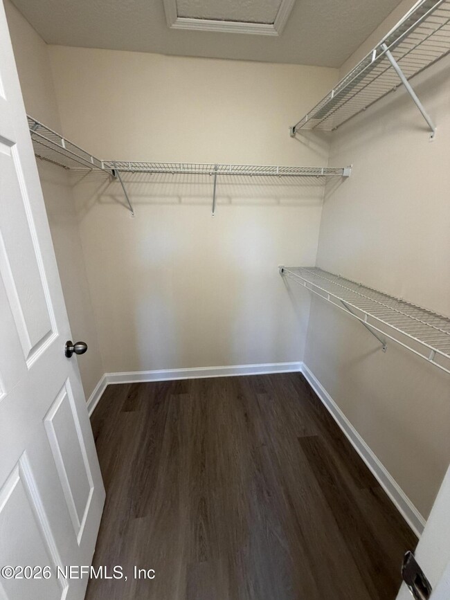 Building Photo - 156 Nelson Ln