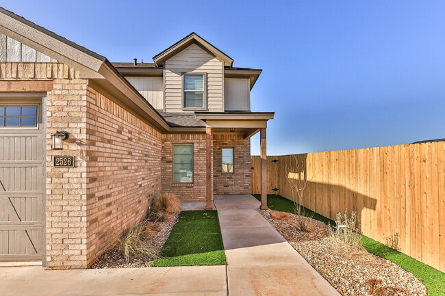 Building Photo - Modern Two Bedroom Townhome In Cooper!