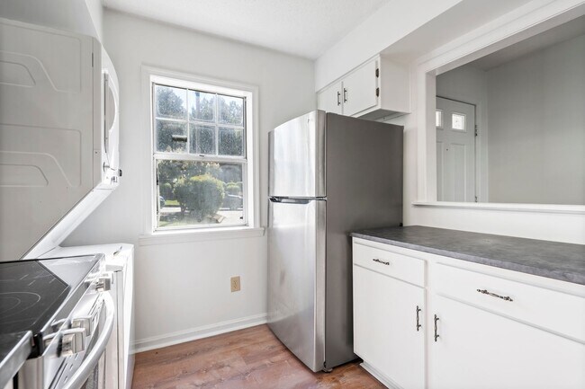 Building Photo - Kensington Trace Condo 2bed, 2bath,  Near ...