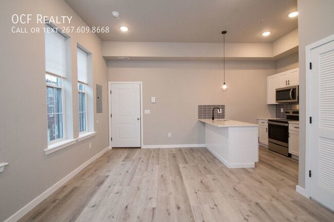 Building Photo - Two Bed Brewerytown Apartment