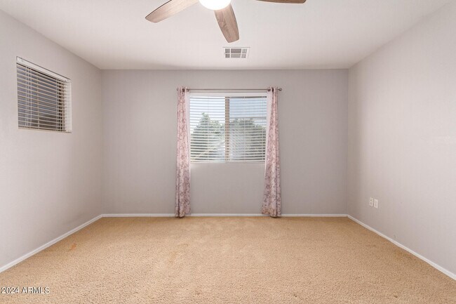 Building Photo - 4049 E Melinda Ln