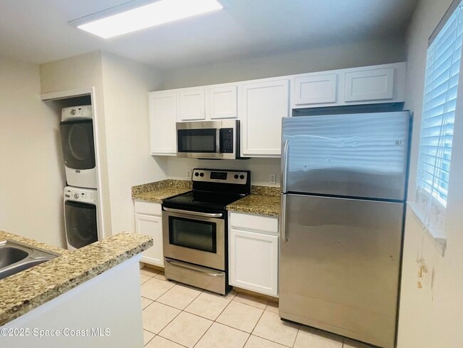 Building Photo - 3501 D'Avinci Way