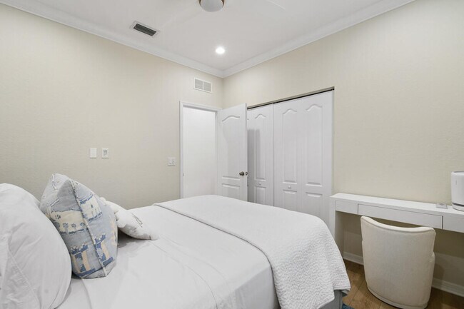 Building Photo - 193 Porgee Rock Pl