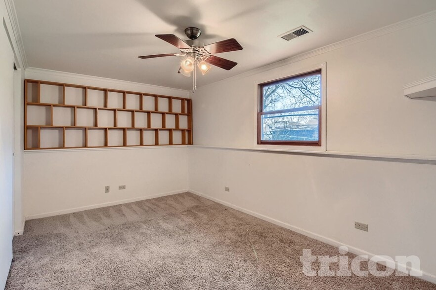 Building Photo - 1045 Brush Hill Ln