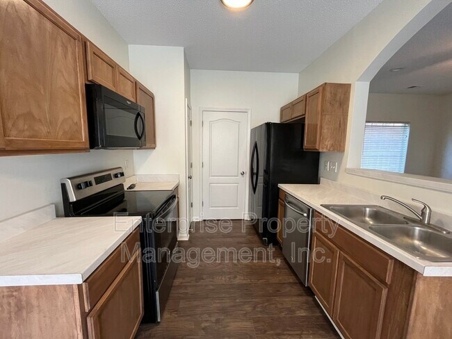 Building Photo - 10174 Sorrento Pl