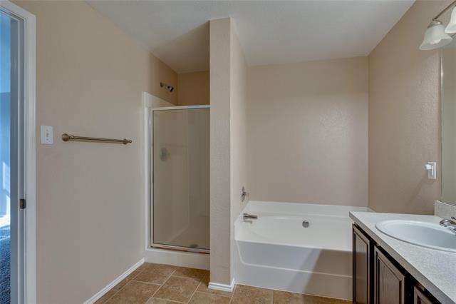 Building Photo - 5572 Spring Ridge Dr