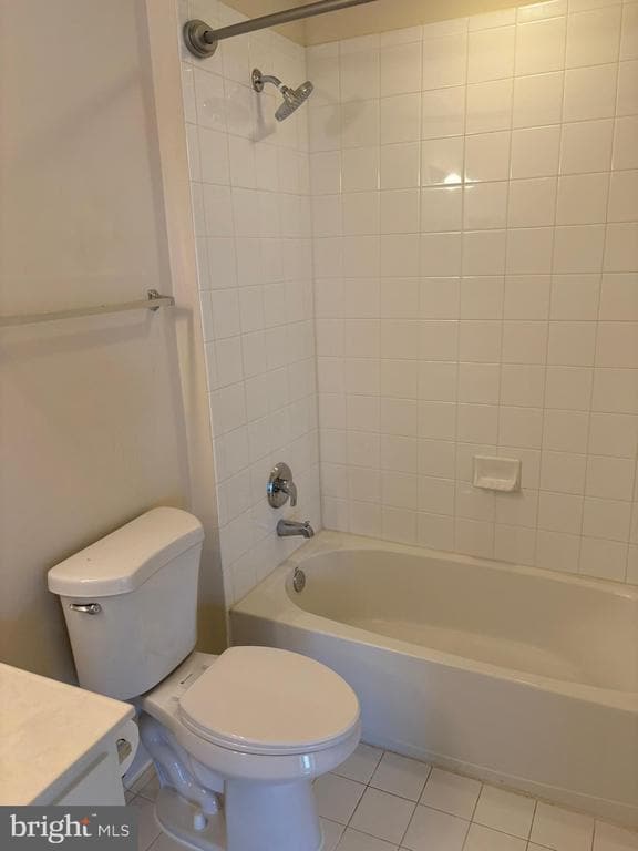 Building Photo - 46239 Milthorn Terrace