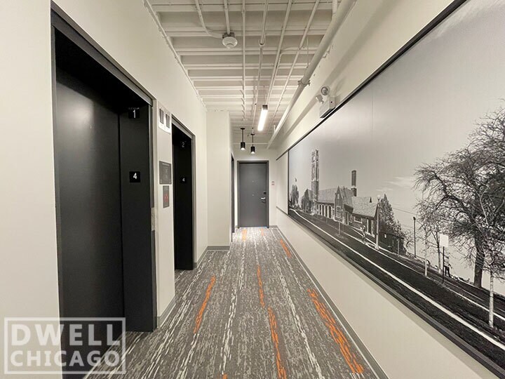 Building Photo - 911 W Dakin St