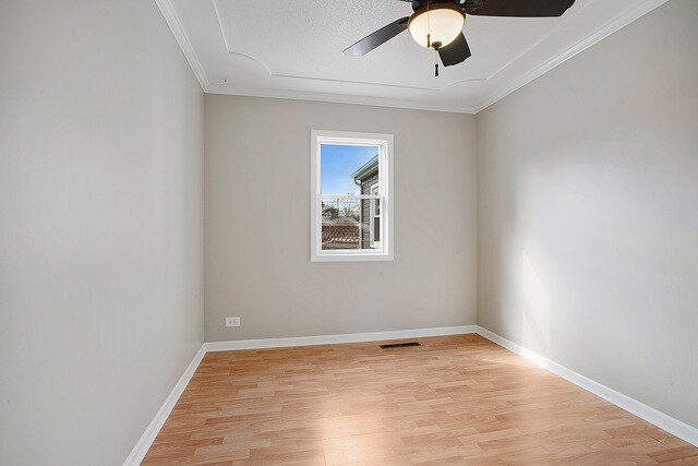 Building Photo - 5508 S Bruner St