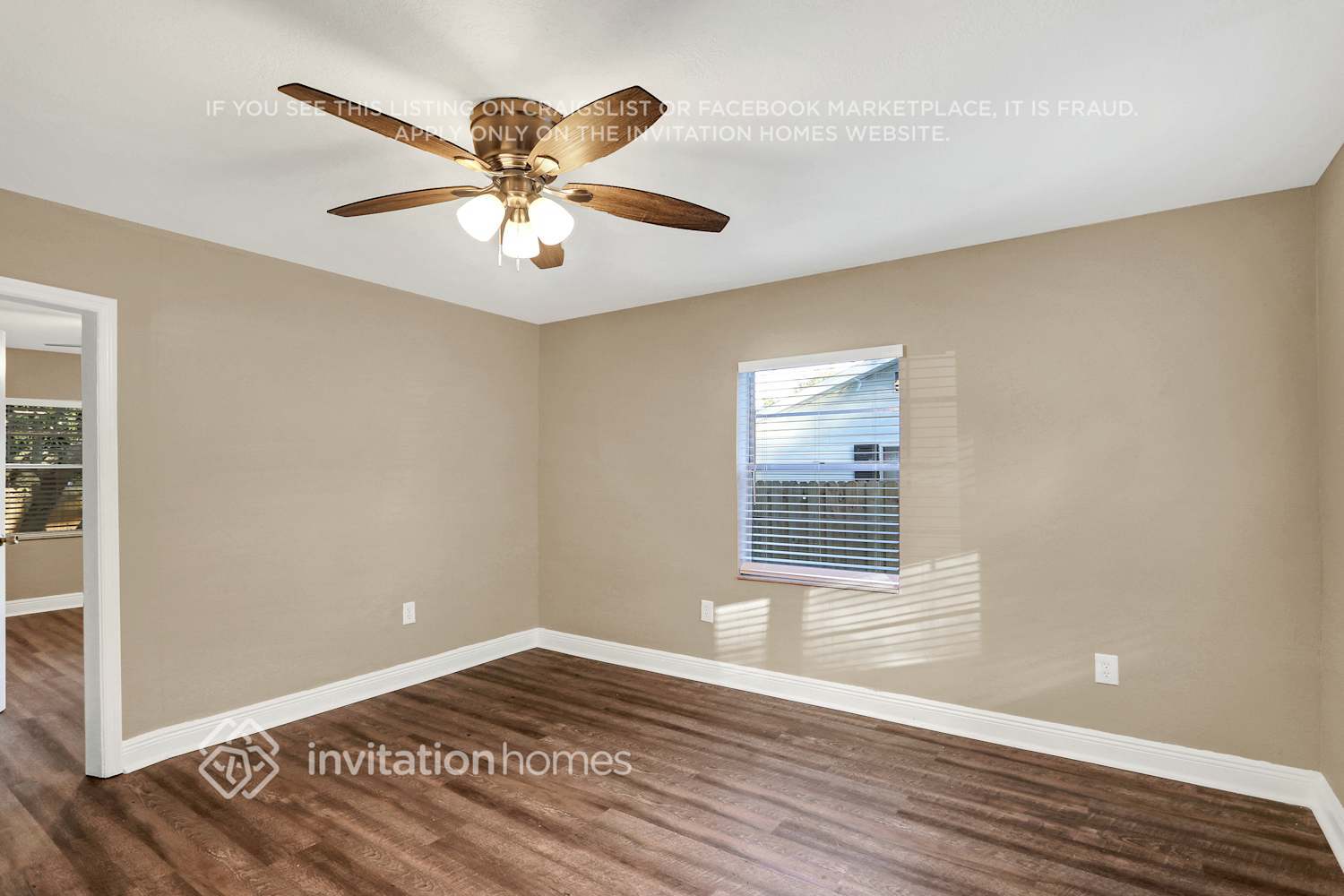 Building Photo - 8718 N Mandarine Pl
