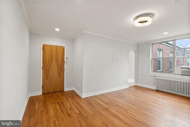 Primary Photo - 939 Longfellow St NW