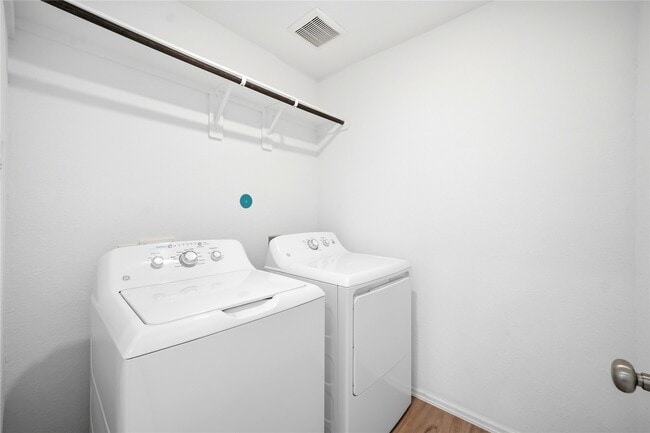 Building Photo - 3002 Delancey Bend Wy