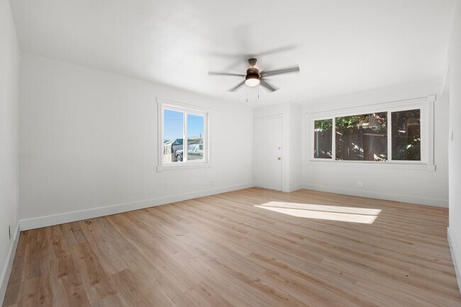 Building Photo - Ronald Dr. Huntington Beach