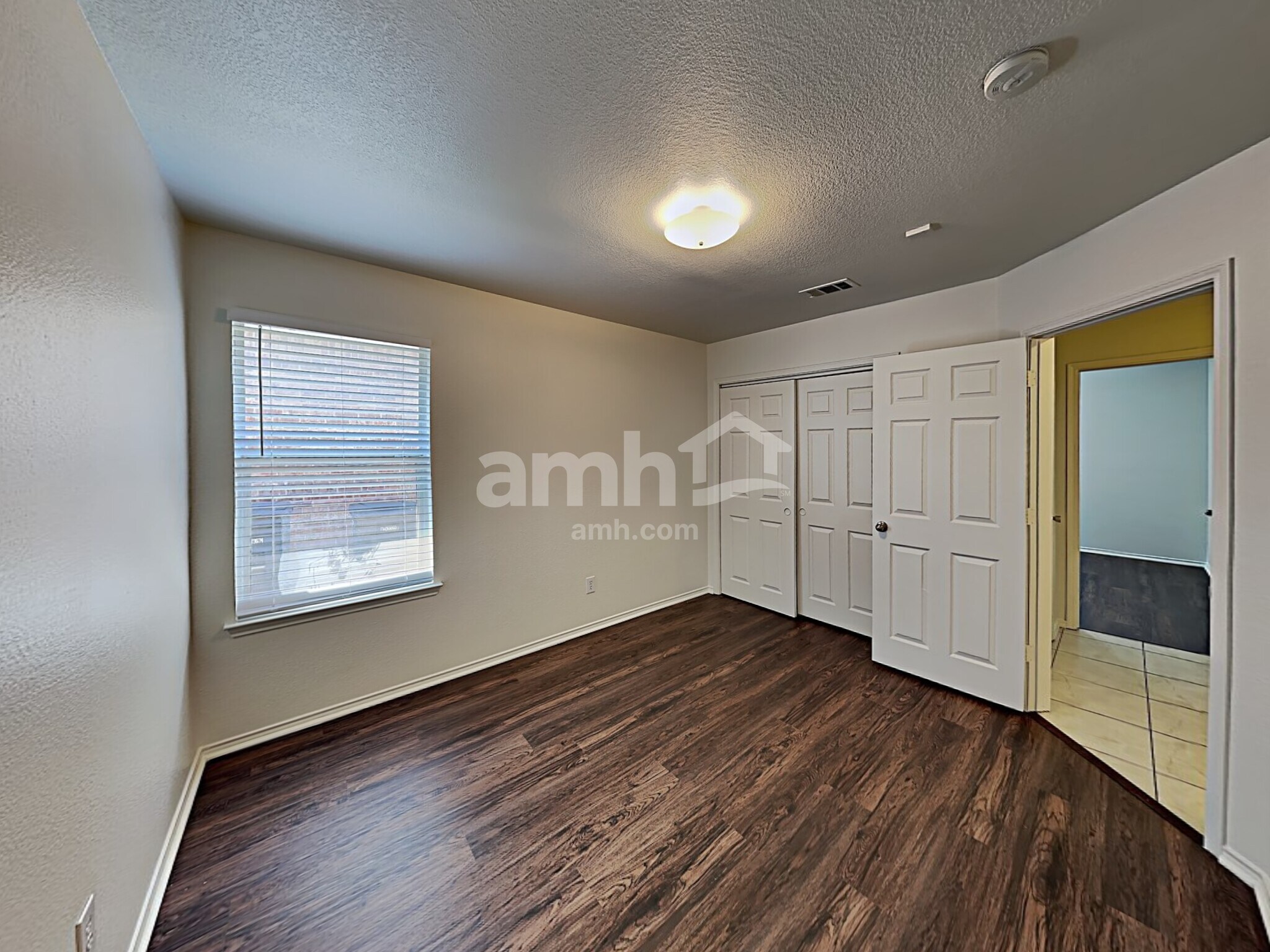 Building Photo - 5820 Bridal Trl