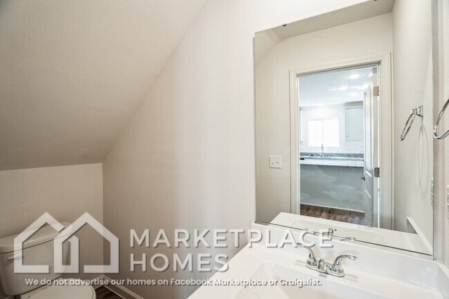 Building Photo - 3504 Marksbury Dr