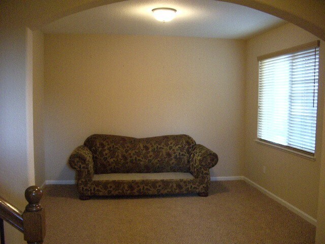 Building Photo - Discover Your Dream Home in Elk Grove!