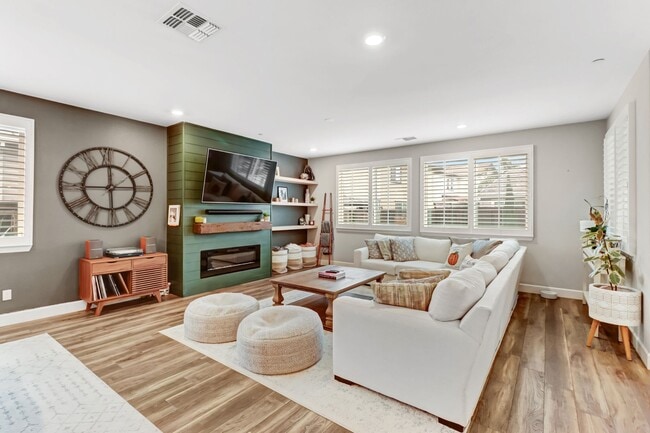 Building Photo - Beautiful 4-Bedroom, 3-Bath Home on a Quiet Cul-de-Sac in Woodland