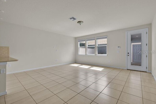 Building Photo - 14374 Orchid Is Dr