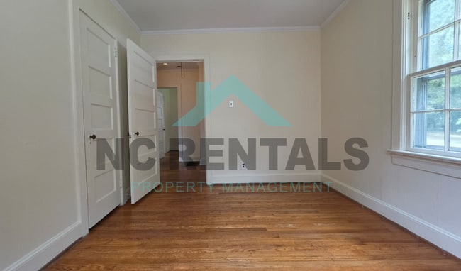 Building Photo - 1313 Holman St