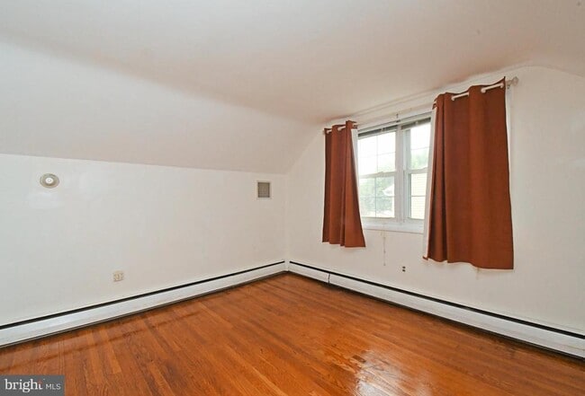 Building Photo - 559 General Muhlenberg Rd