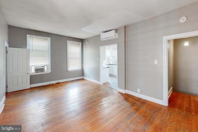 Building Photo - 1041 St Paul St