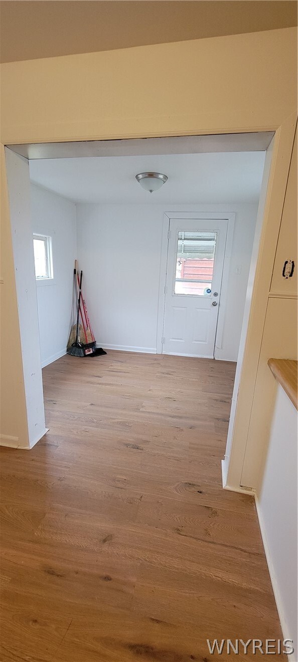 Building Photo - 3563 Sherwood Ave