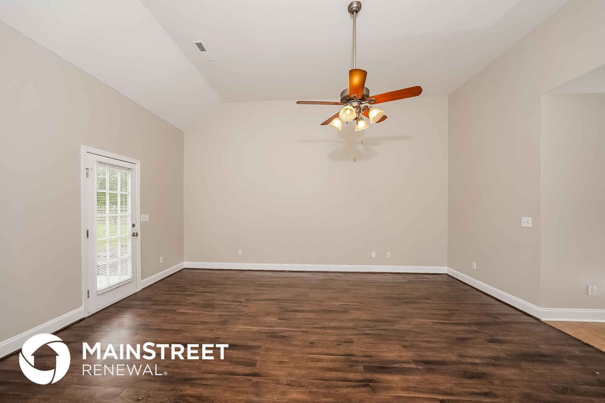 Building Photo - 4497 Canterbury St