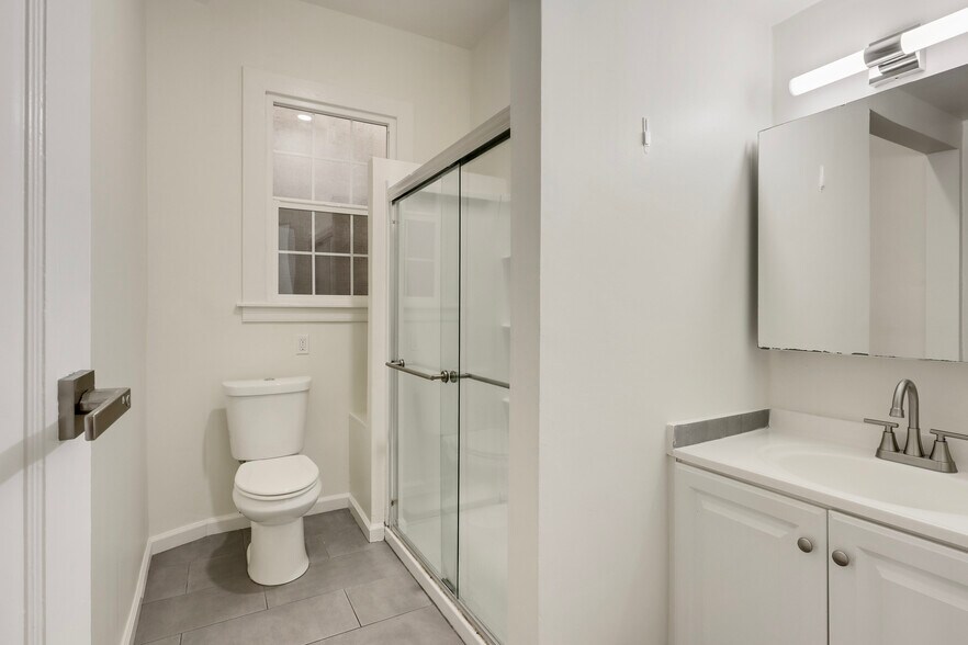 Bathroom 1 - 213 7th St