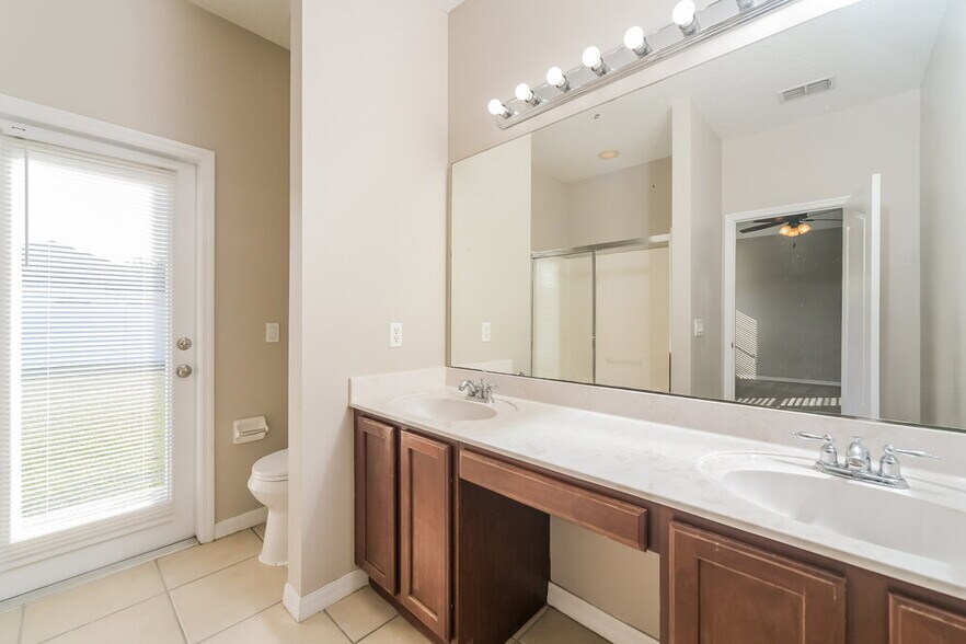 Building Photo - 4316 Creeks Run Blvd