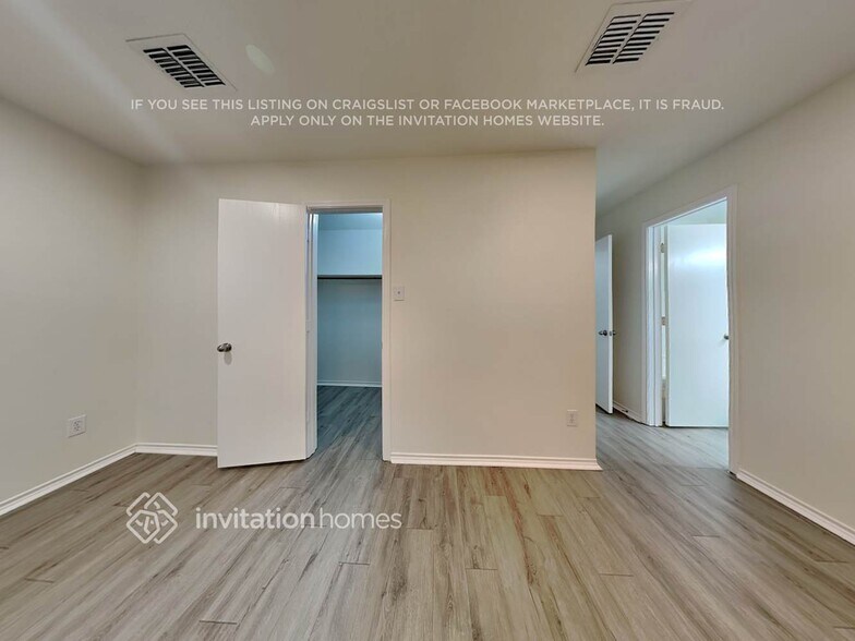 Building Photo - 1104 Scenic Hills Dr