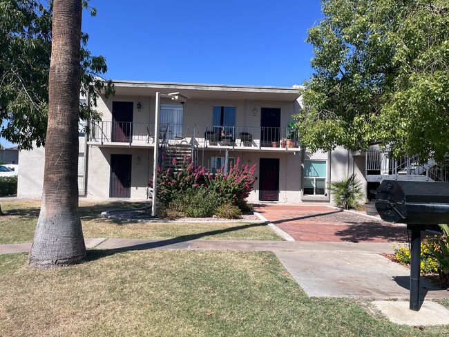 Building Photo - Cozy Unit in Phoenix!