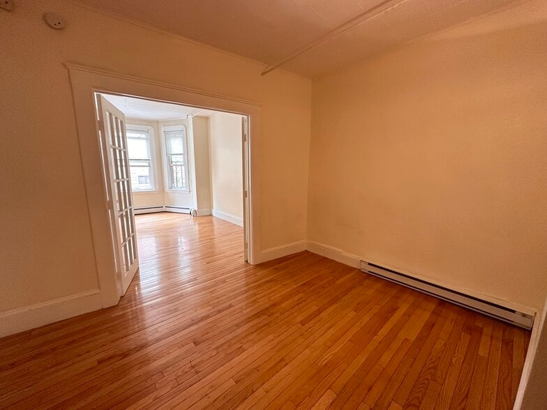 Building Photo - 50 Prince St