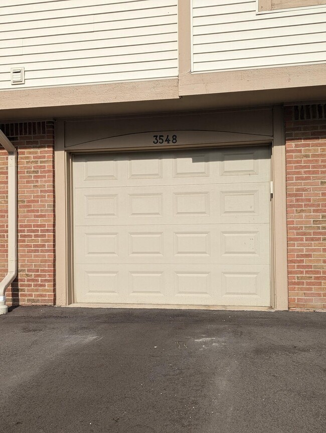 Building Photo - 3548 Oakmonte Blvd