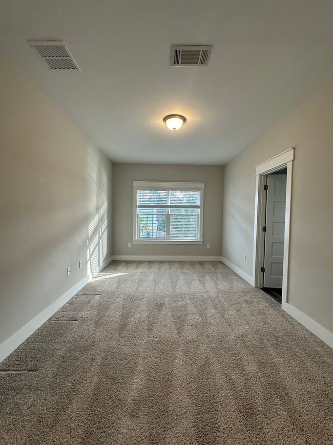 Building Photo - Gorgeous newer 2-Story, 4 bedroom Home in South Walton County