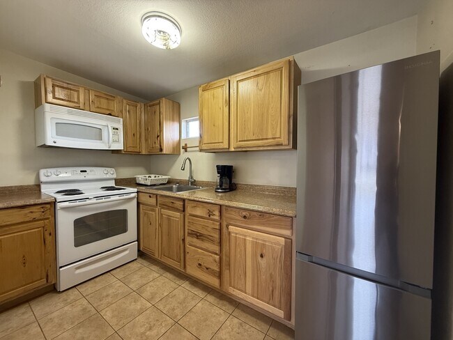 Building Photo - 6209 CRD 55 Unit C