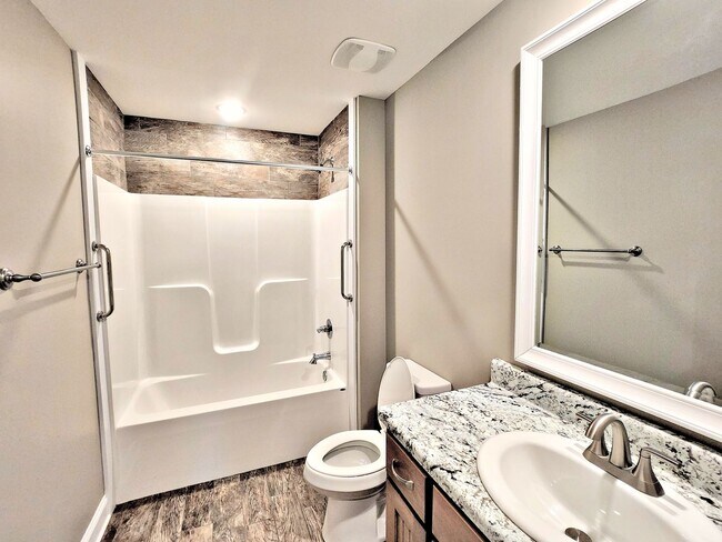 Building Photo - HOUSE for RENT Hartselle 3BR
