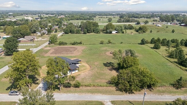 Building Photo - REIMAGINED/LIKE NEW...