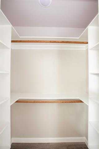 Building Photo - 2386 Chart Dr