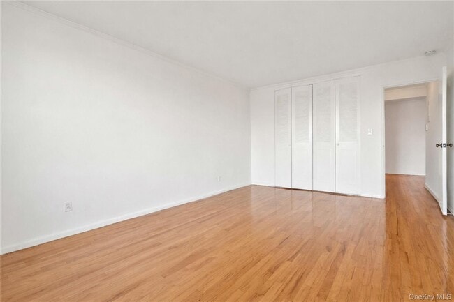 Building Photo - 66-01 Burns St