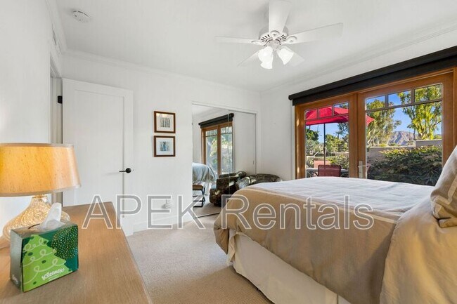 Building Photo - 74939 Vía Lago