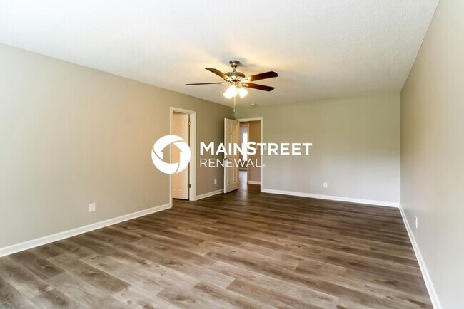 Building Photo - 4 Bedroom Pet-Friendly Home in Browns Summit, NC with Main Street Renewal