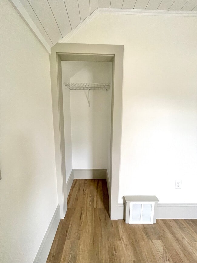 Building Photo - 621 Duplex