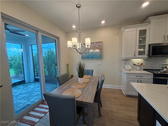 Building Photo - 483 Daylily Blvd